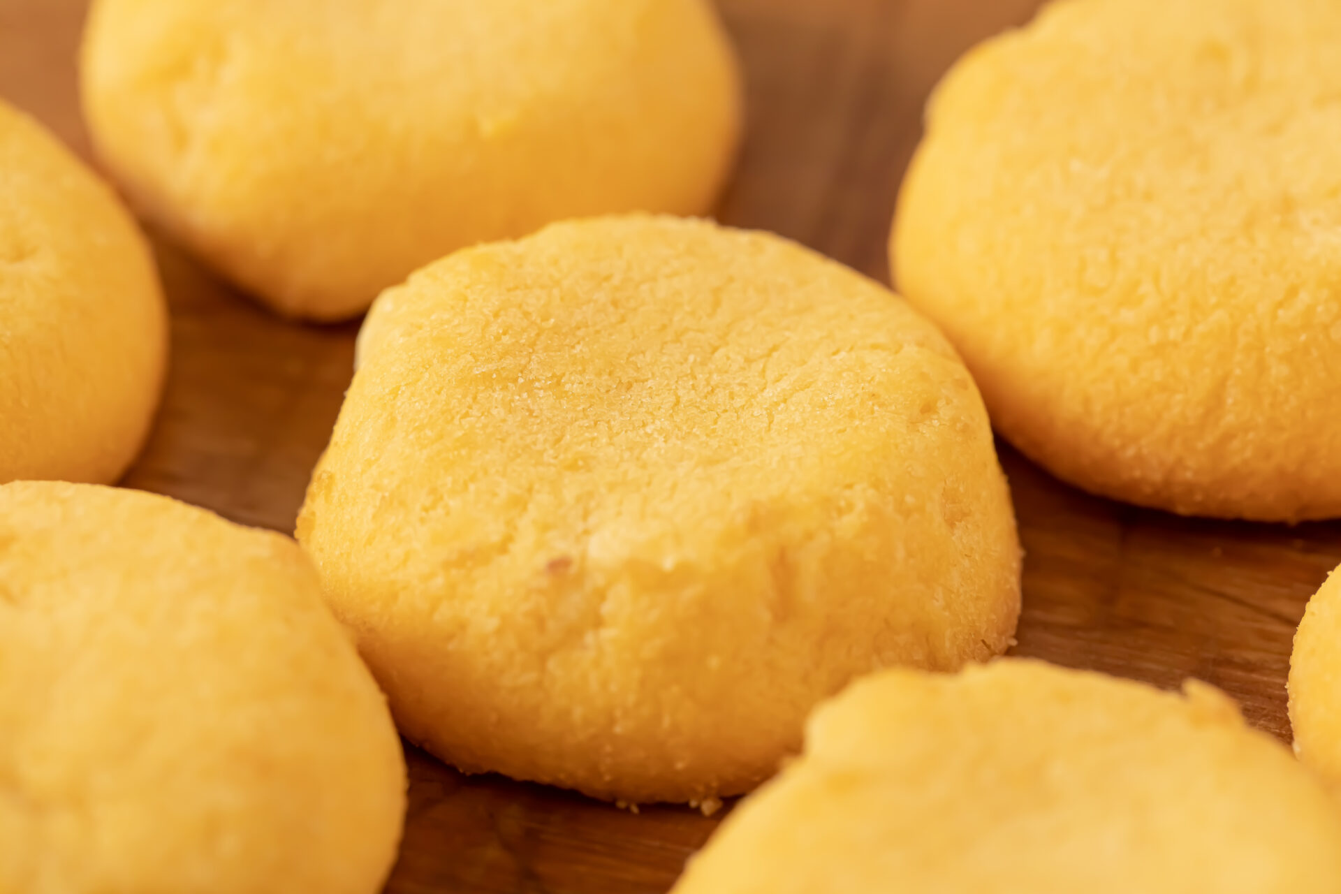 不二家『カントリーマアムミニ 完熟マンゴー』は芳醇さと濃厚な甘みがアルフォンソマンゴーそのものな、さっくりしっとりソフトクッキー！